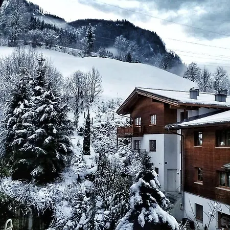 Appartement Moni Xxl 66M2 Kaprun Exterior photo