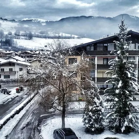 Appartement Moni Xxl 66M2 Kaprun Exterior photo